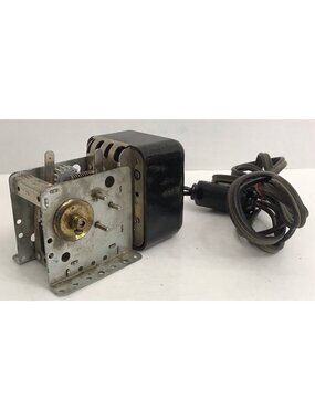 Lionel TYPE 333M Erector Set Motor w/ Carling No 19 Bakelite Inline Switch